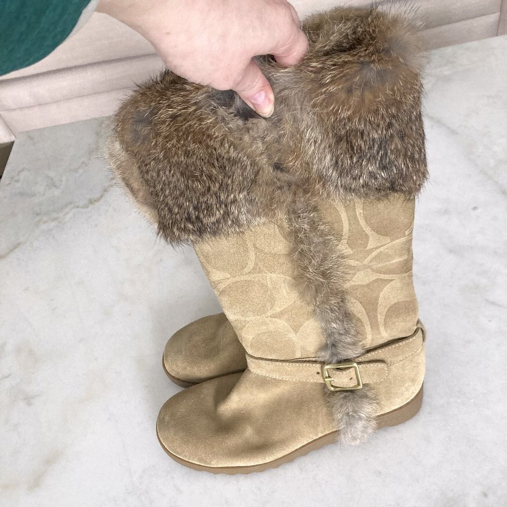New! NWOT Coach fall / winter boot signature suede leather fur boots, camel tan